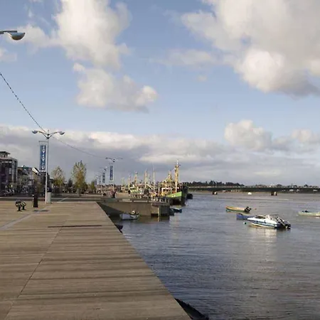 Ivernia Stylish Studio No 3 Town Wexford